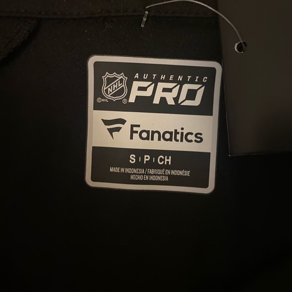 NJ Devils Fanatic polo shirt Size Small - Picture 4 of 7